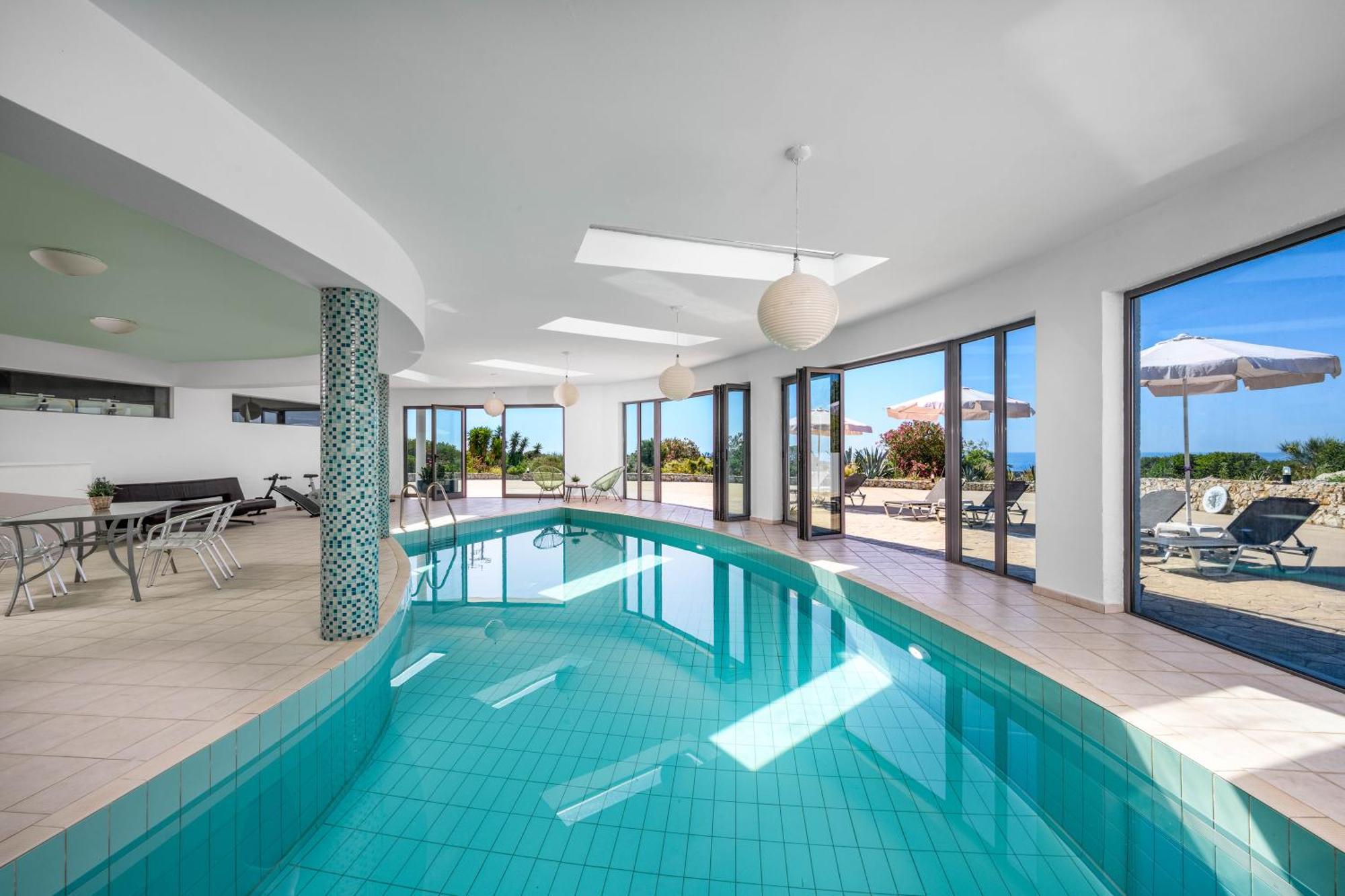 Villa Zafira - Seaview Manor With Heated Pool Kallithéa Dış mekan fotoğraf